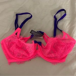 Victoria’s Secret pink lace bra NWT